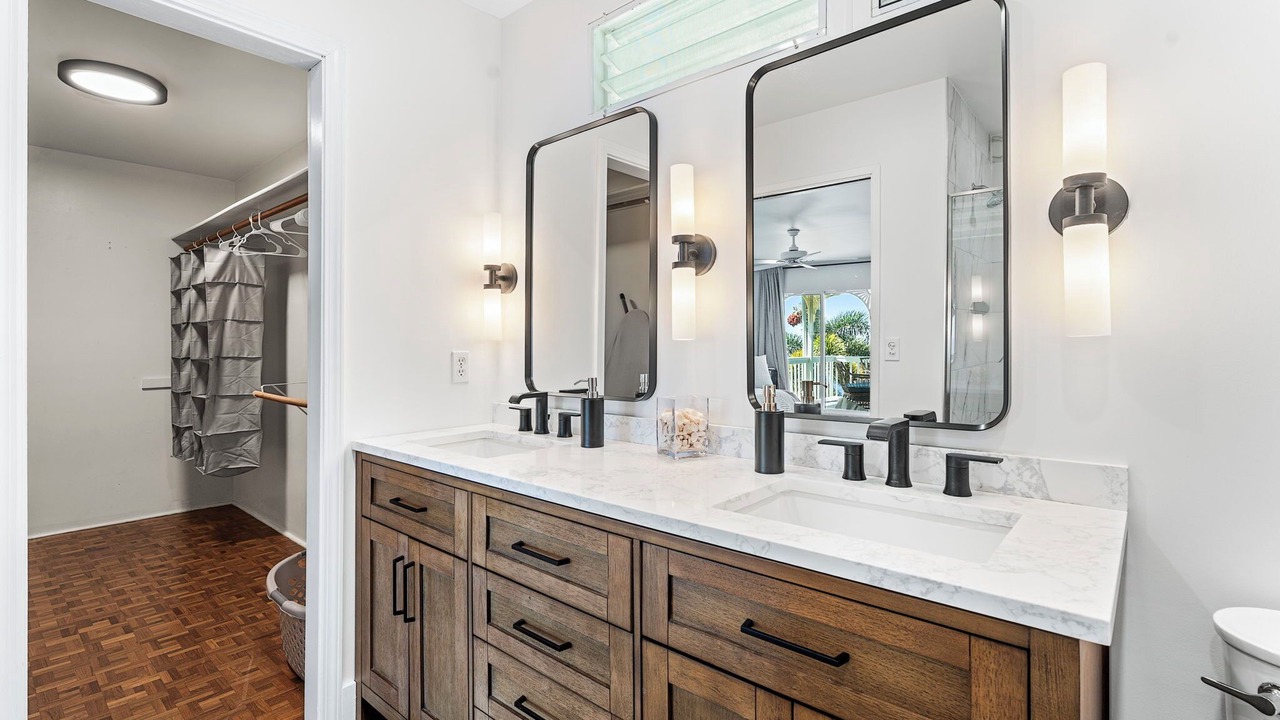 Photo of Bathroom in Laupahoehoe