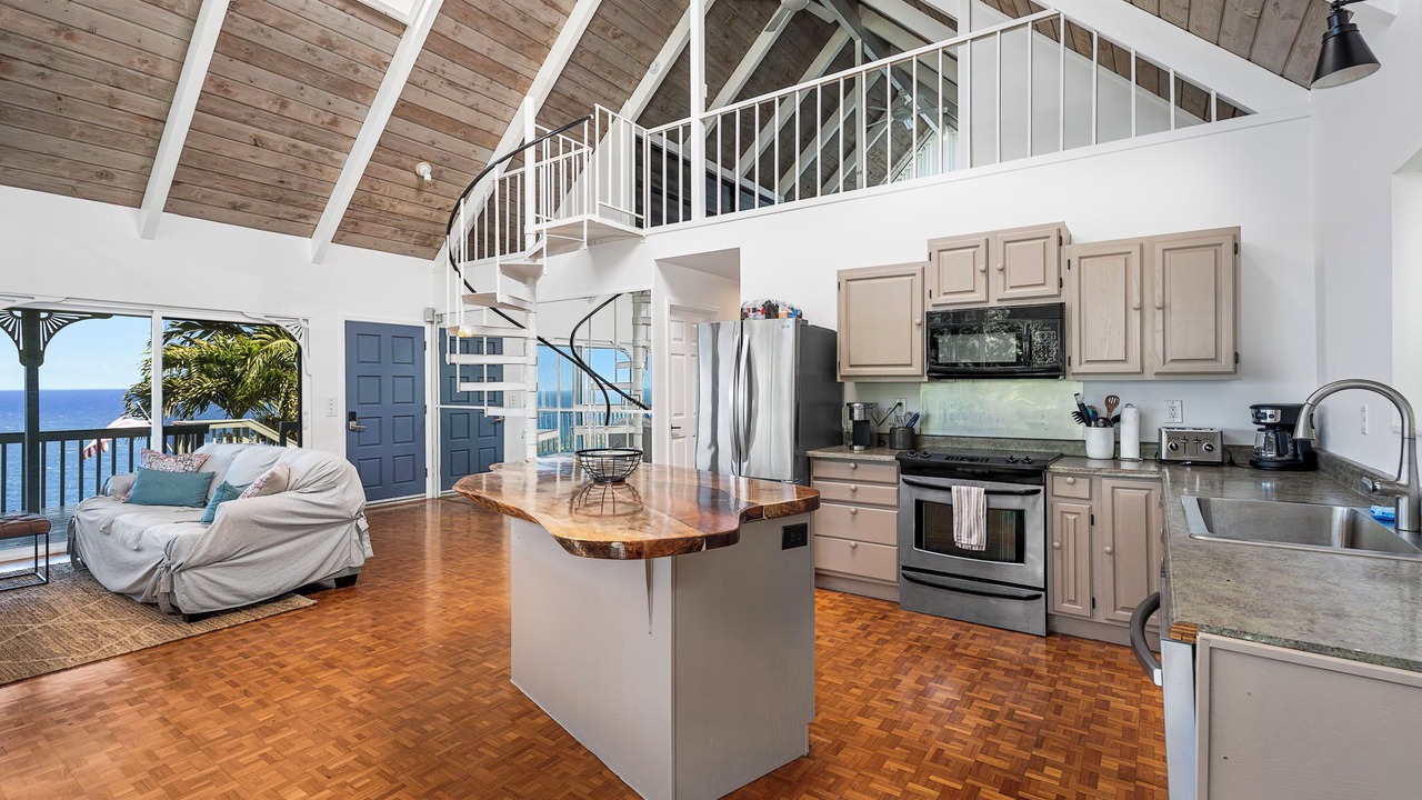 Photo of Kitchen in Laupahoehoe