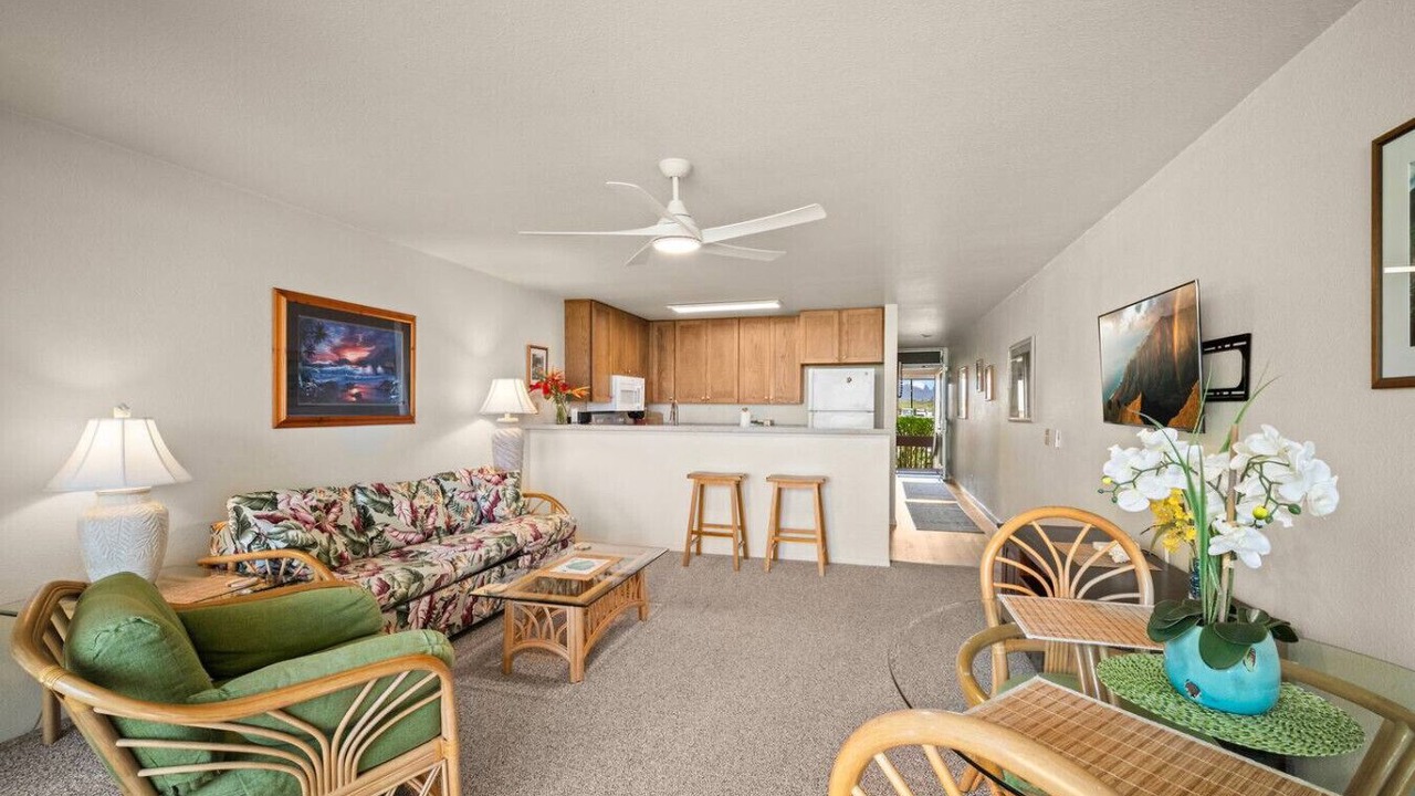 Photo of Livingroom in Wailua