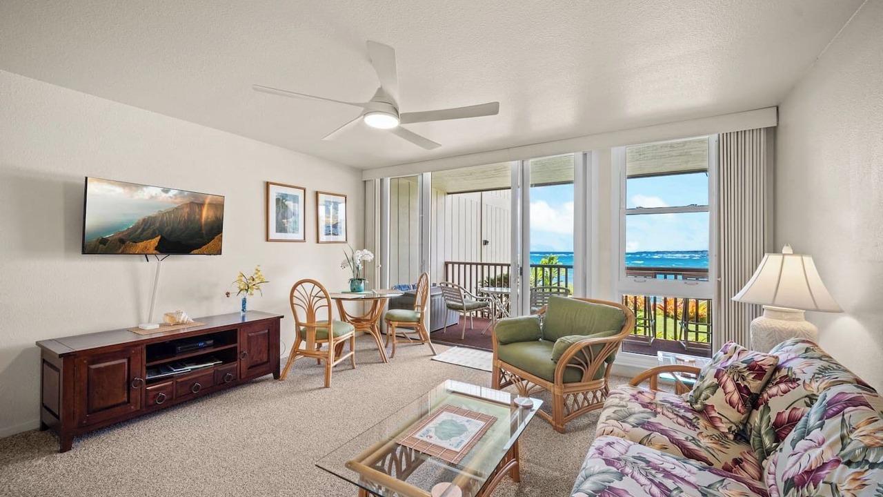 Photo of Livingroom in Wailua