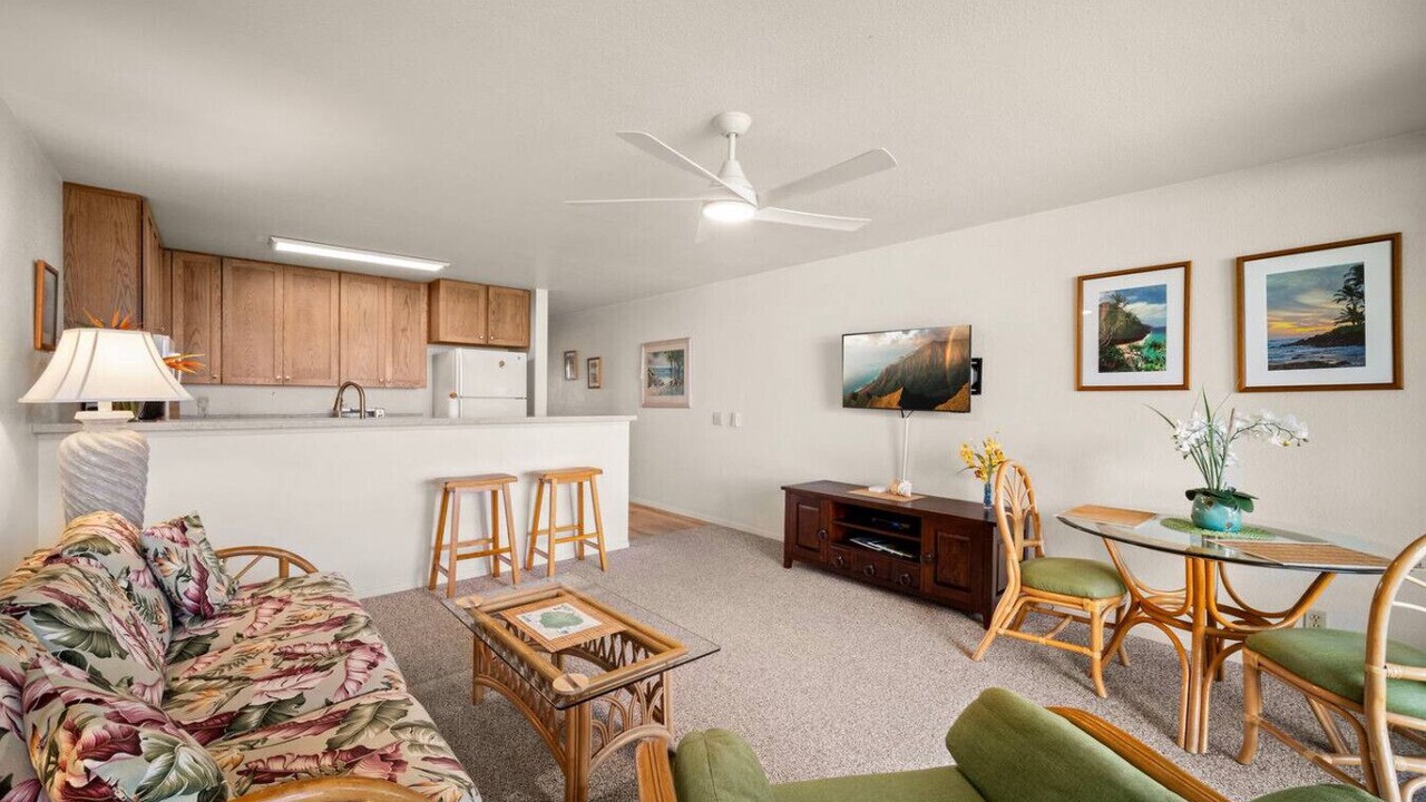 Photo of Livingroom in Wailua