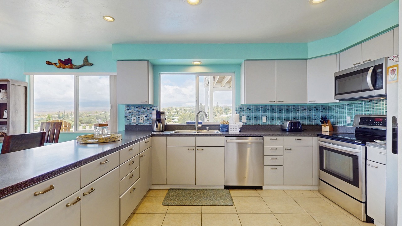 Photo of Kitchen in Waikoloa