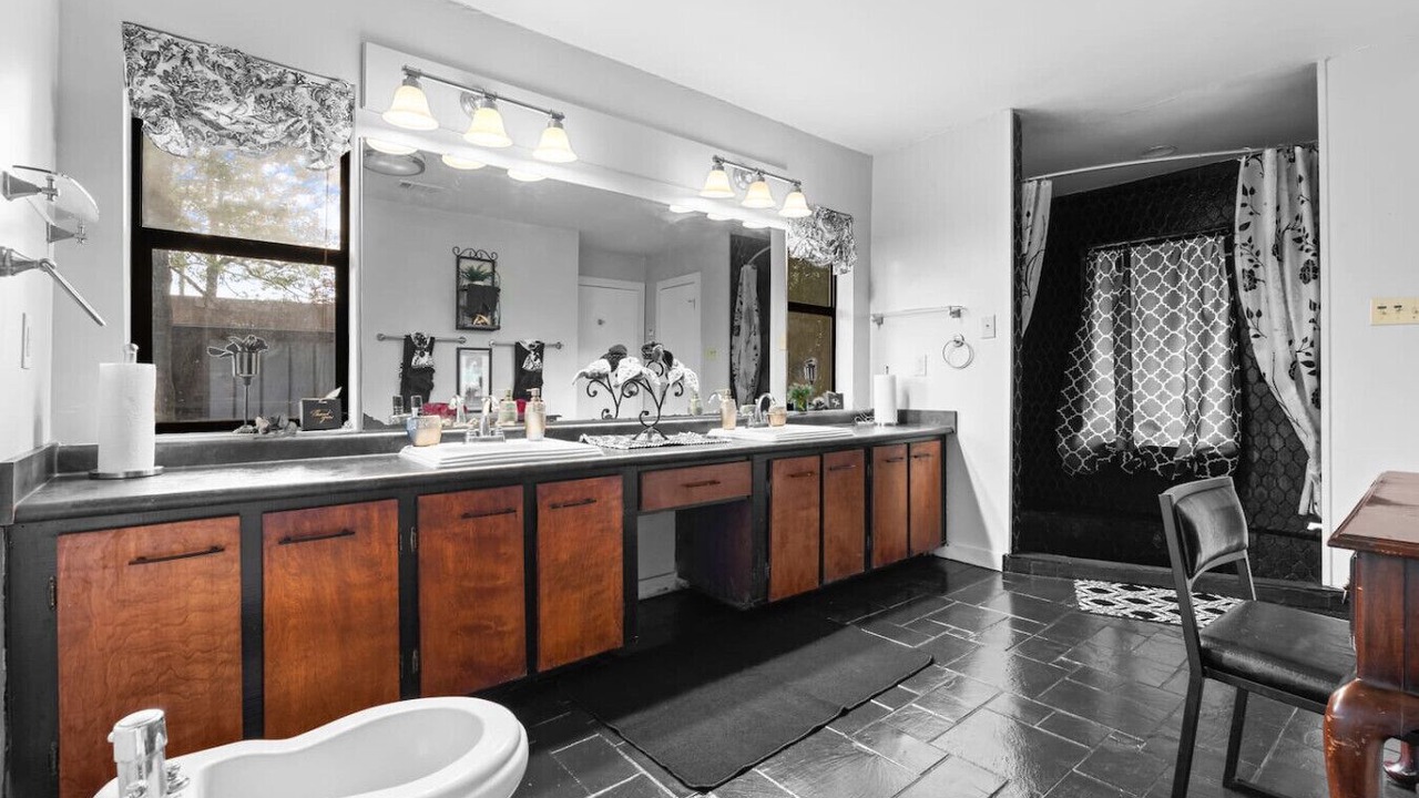 Photo of Bathroom in Statesboro