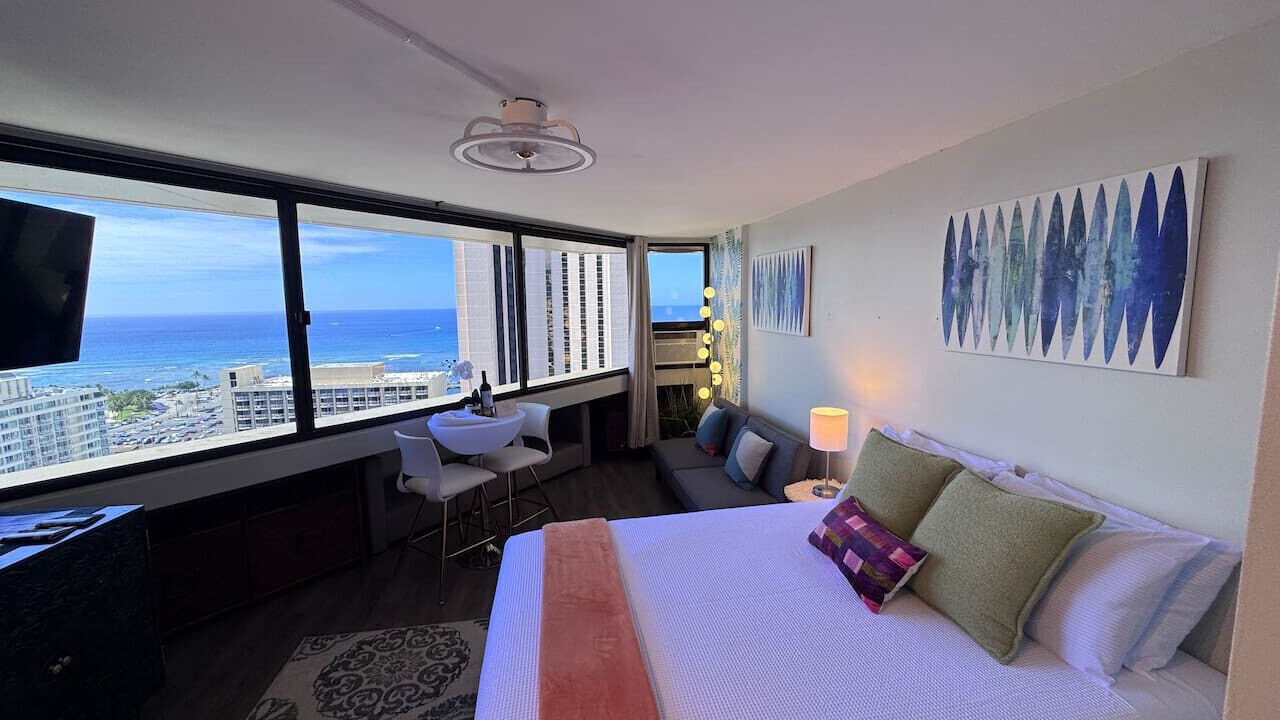 Photo of Bedroom in Waikiki