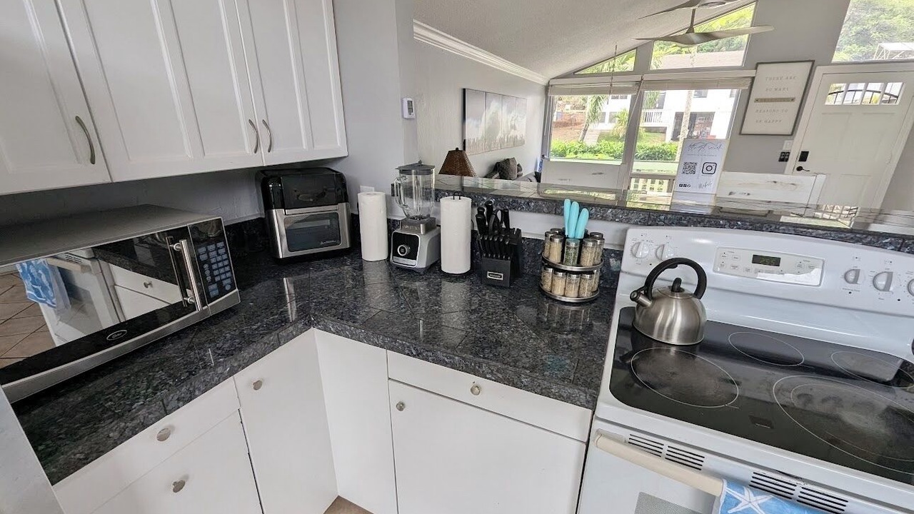 Photo of Kitchen in Waianae