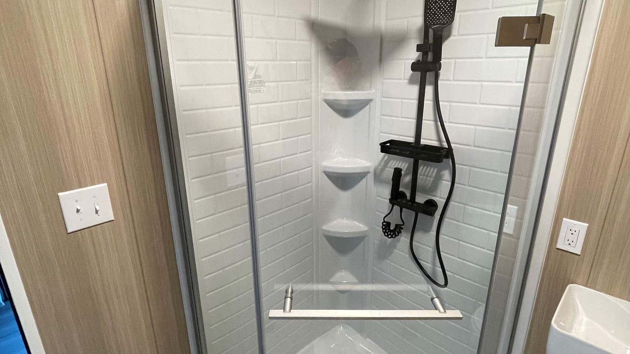 Photo of Bathroom in Kealakekua