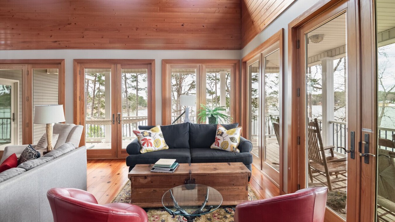 Photo of Livingroom in Leesville