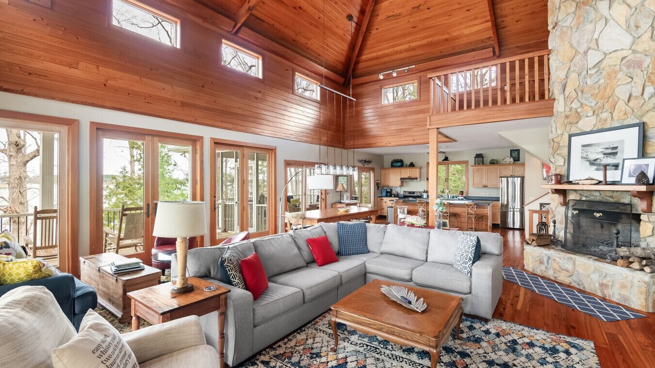 Photo of Livingroom in Leesville