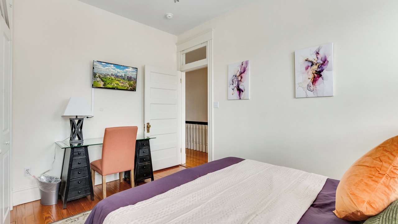 Photo of Bedroom in Fan District