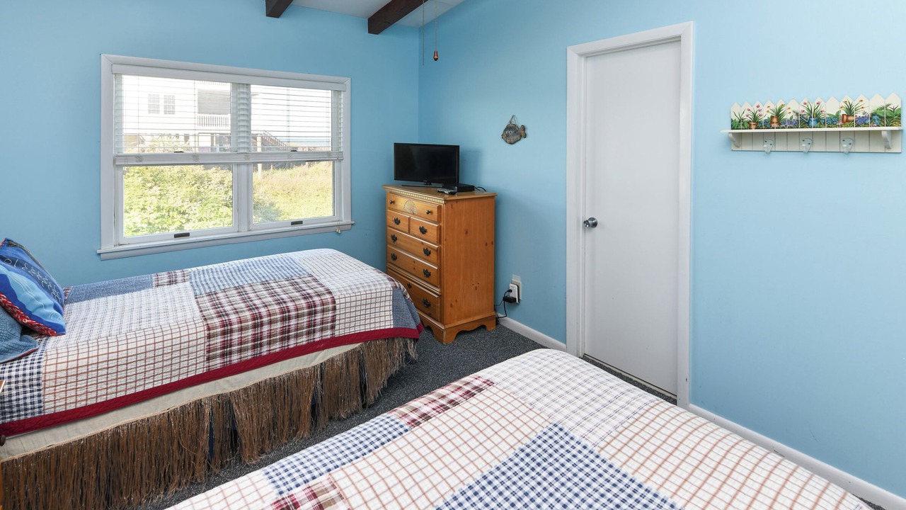 Photo of Bedroom in Long Bay Estates