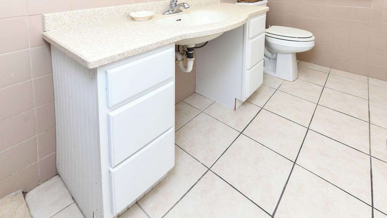 Photo of Bathroom in Long Bay Estates