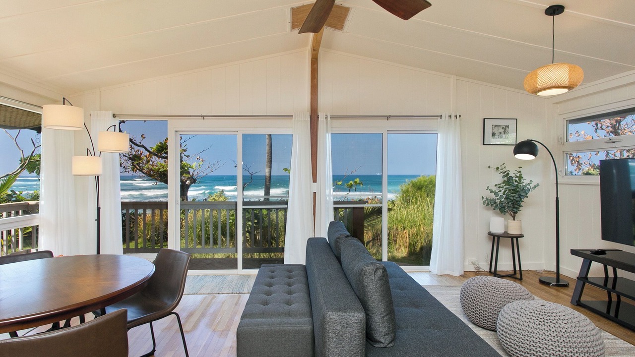 Photo of Livingroom in Waialee