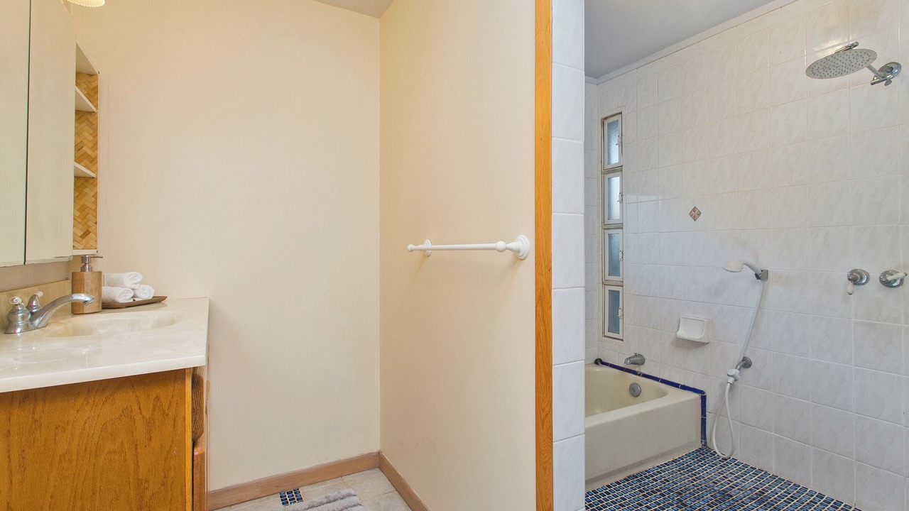 Photo of Bathroom in Waialee