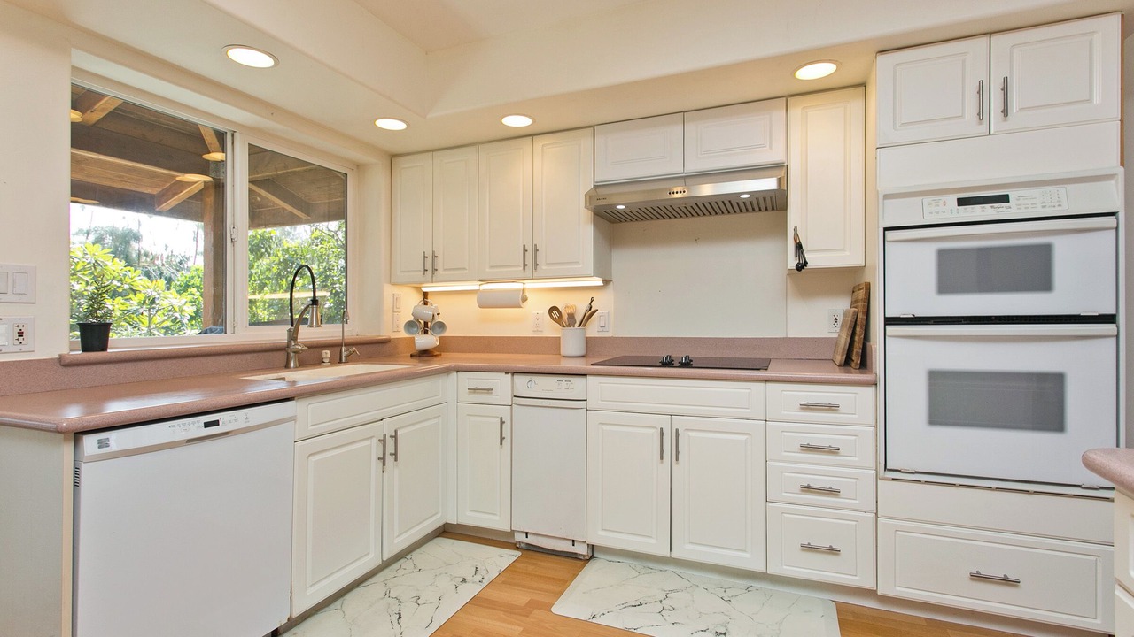 Photo of Kitchen in Waialee