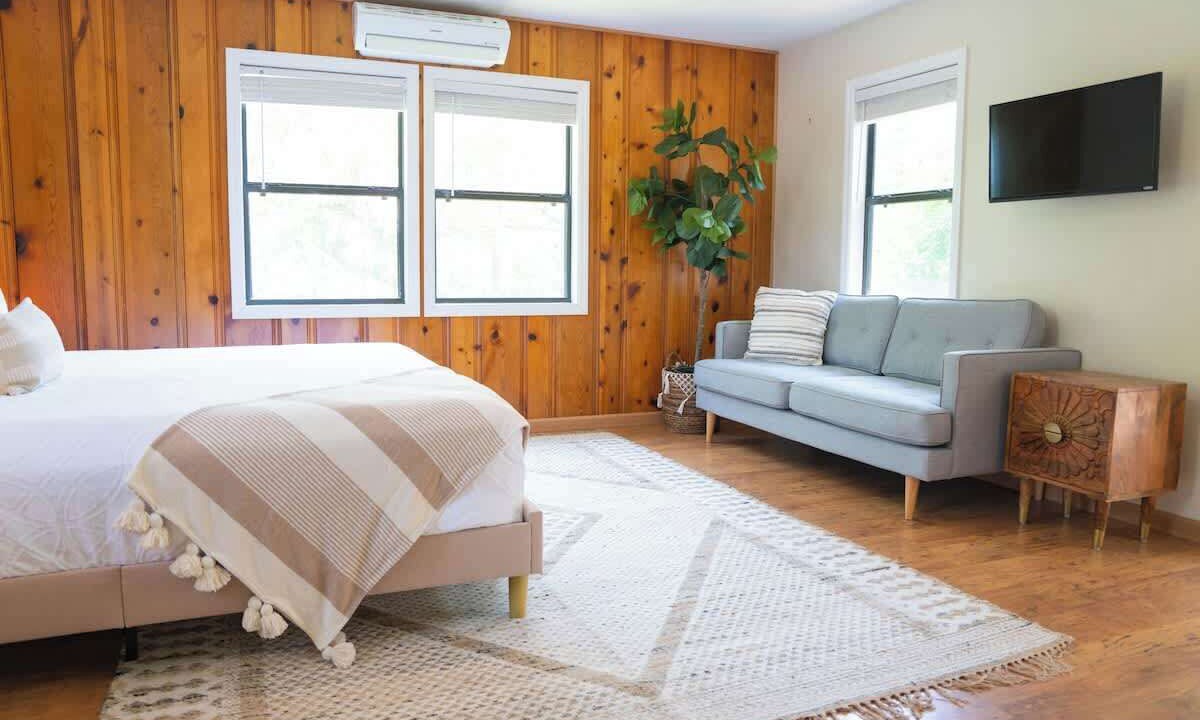 Photo of Bedroom in Folly Beach