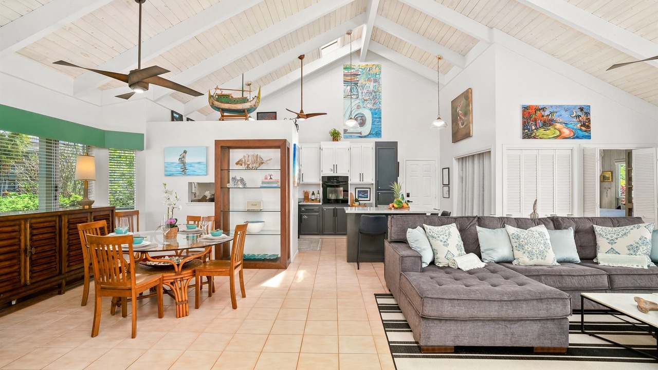 Photo of Livingroom in Kaiulani