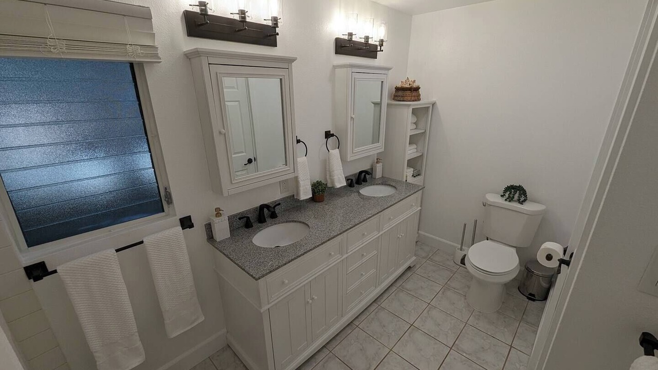 Photo of Bathroom in Waianae