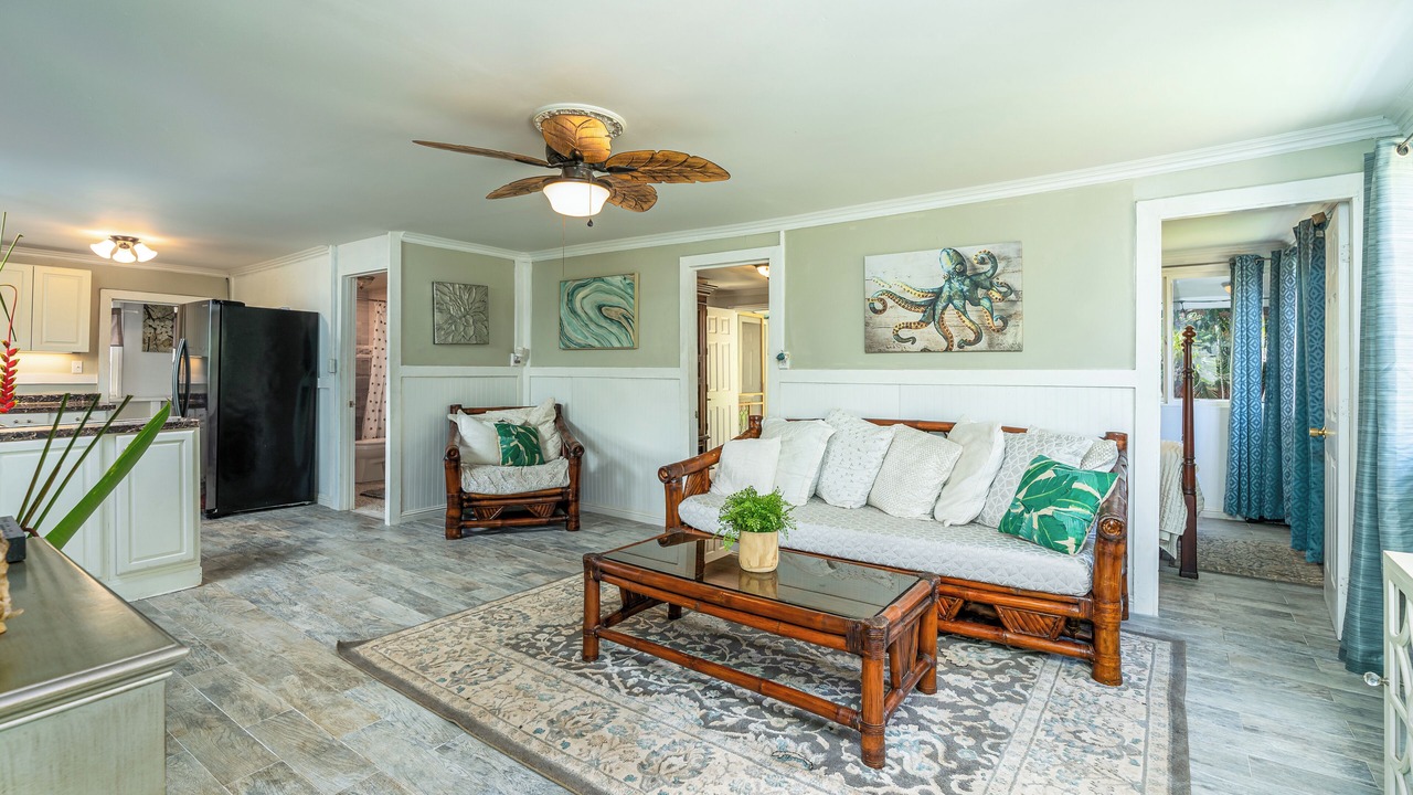 Photo of Livingroom in Waialee