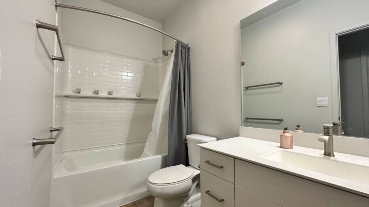 Photo of Bathroom in Ewa