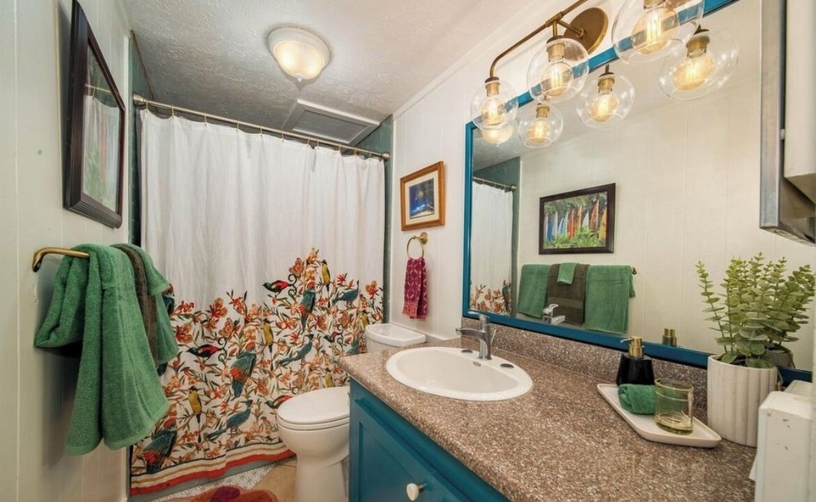 Photo of Bathroom in Kuau