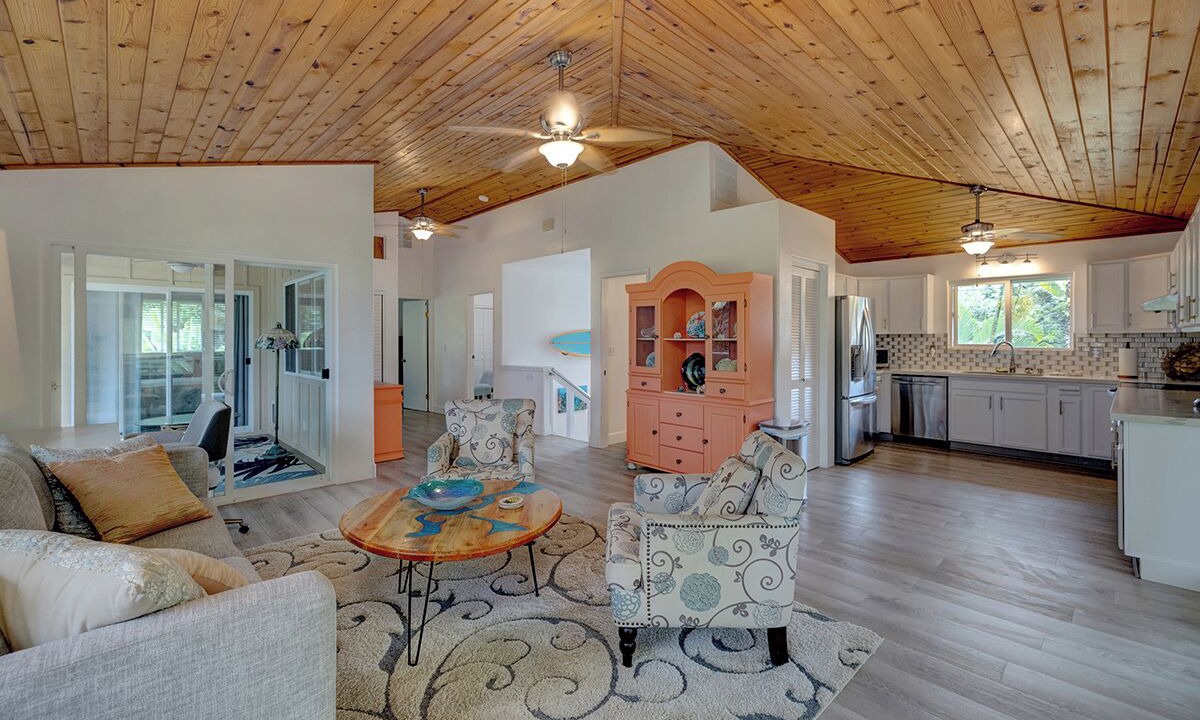 Photo of Livingroom in Kapoho
