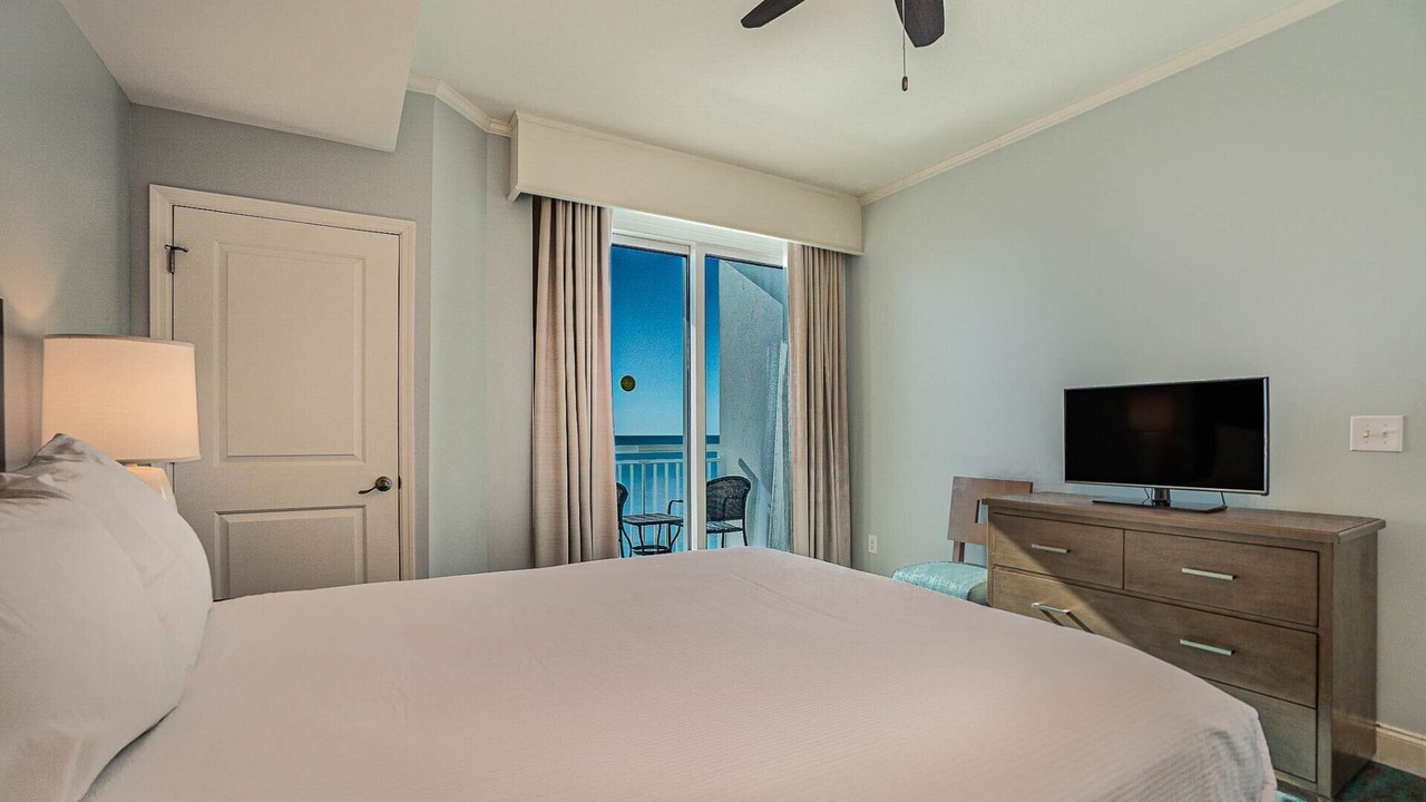 Photo of Bedroom in Cherry Grove Beach