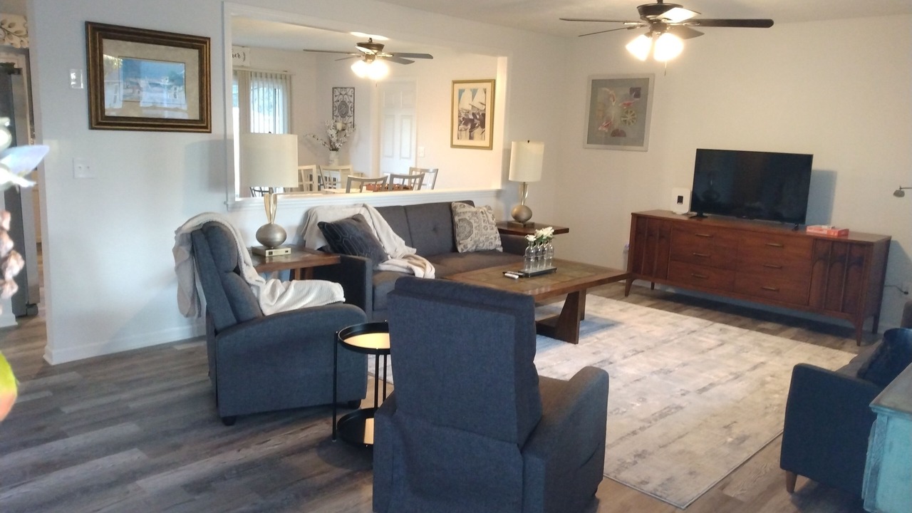 Photo of Livingroom in Boiling Spring Lakes
