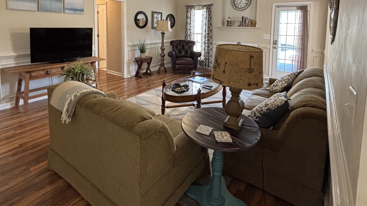 Photo of Livingroom in Evans