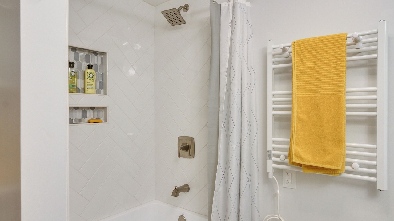 Photo of Bathroom in Volcano