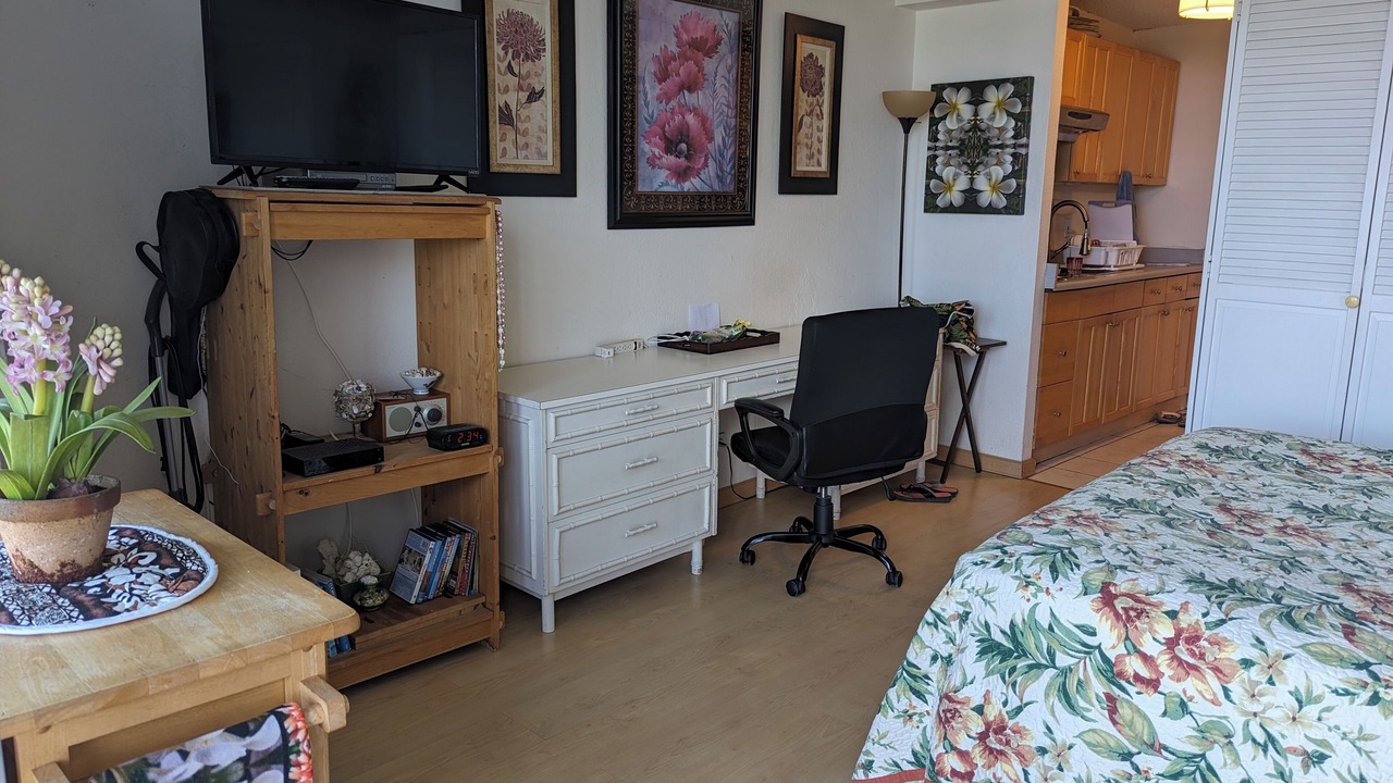 Photo of Bedroom in Waikiki