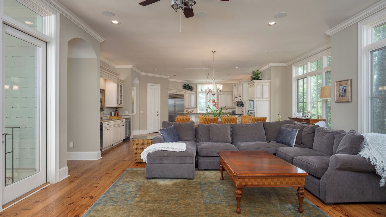 Photo of Livingroom in Oceanside