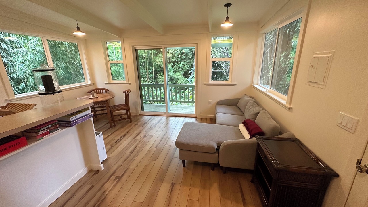 Photo of Livingroom in Hawi