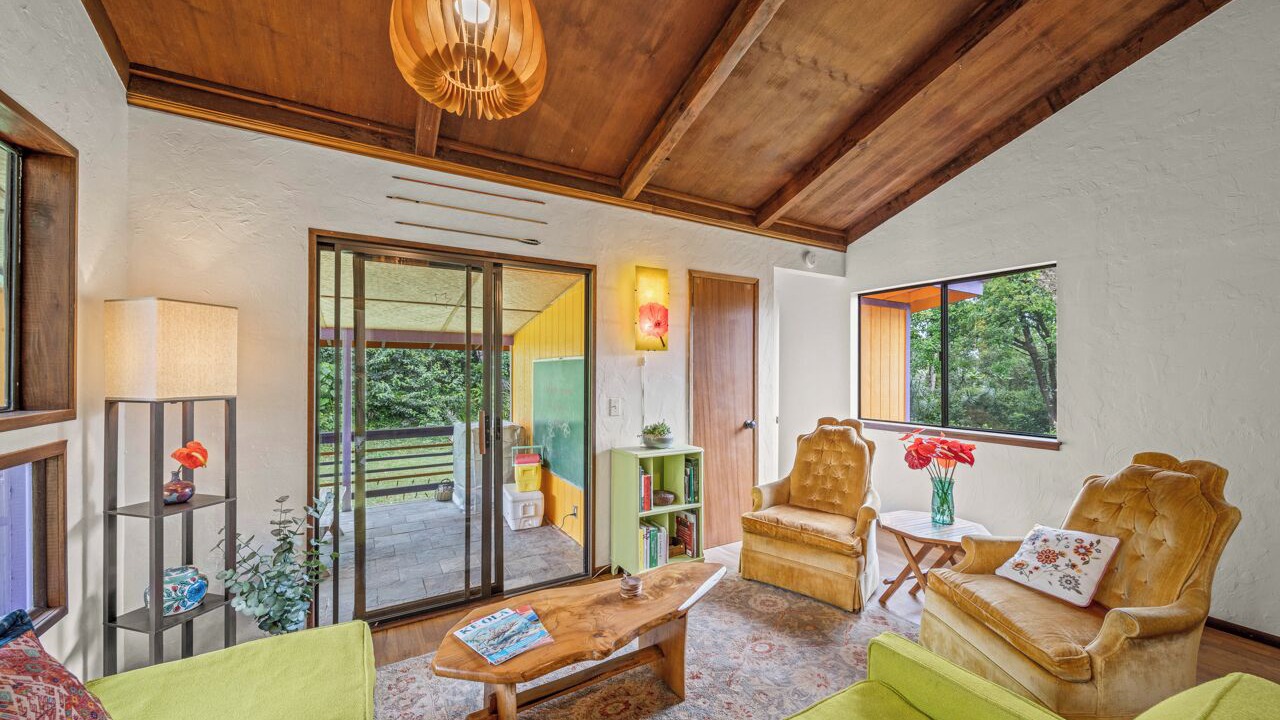 Photo of Livingroom in Keaau