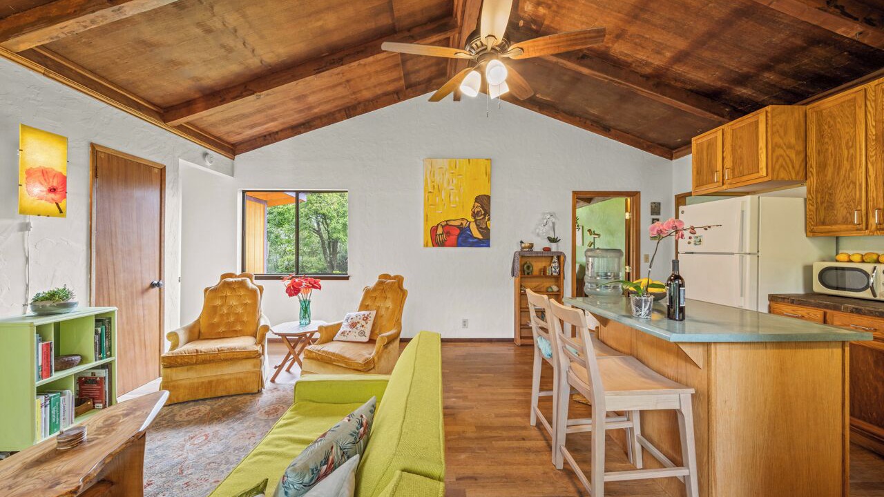 Photo of Livingroom in Keaau
