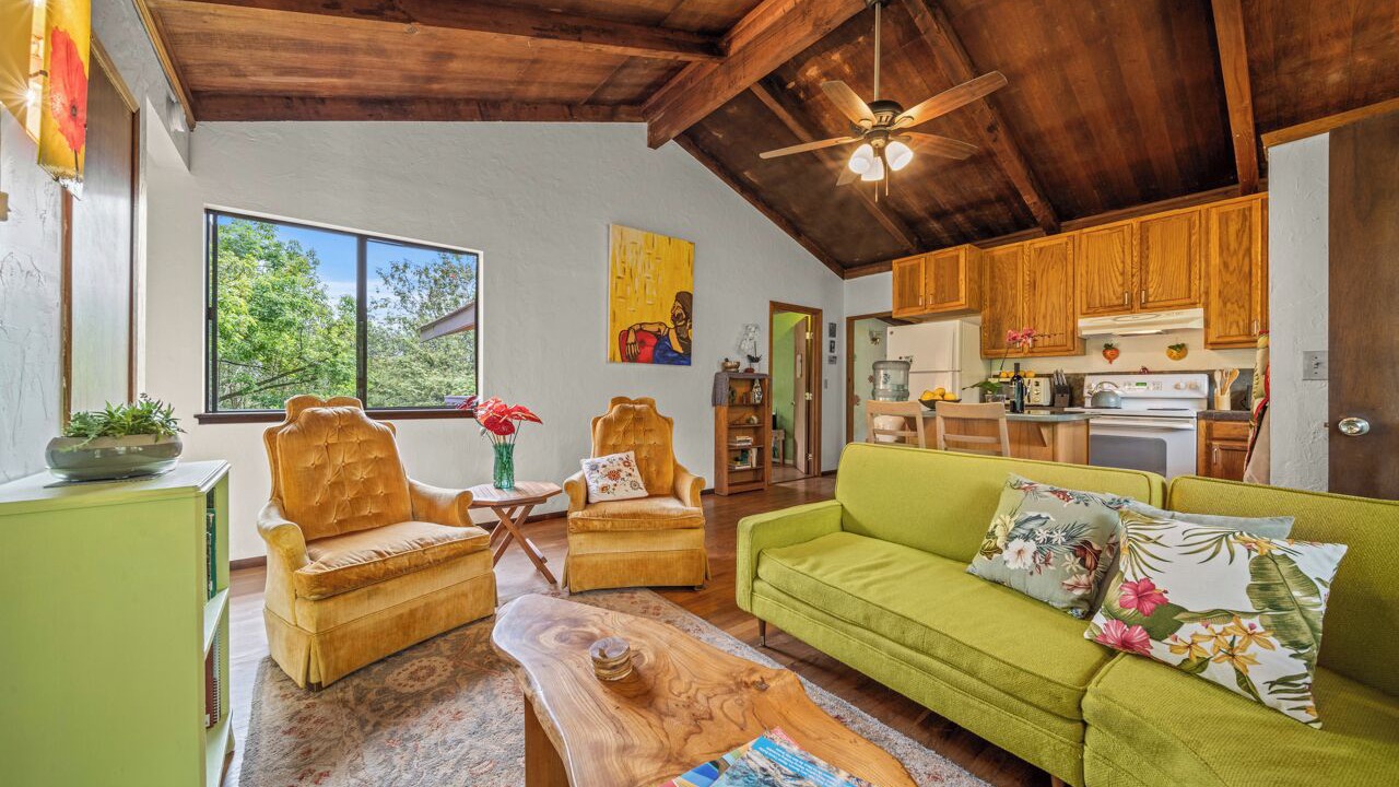 Photo of Livingroom in Keaau