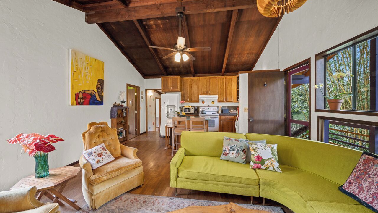 Photo of Livingroom in Keaau