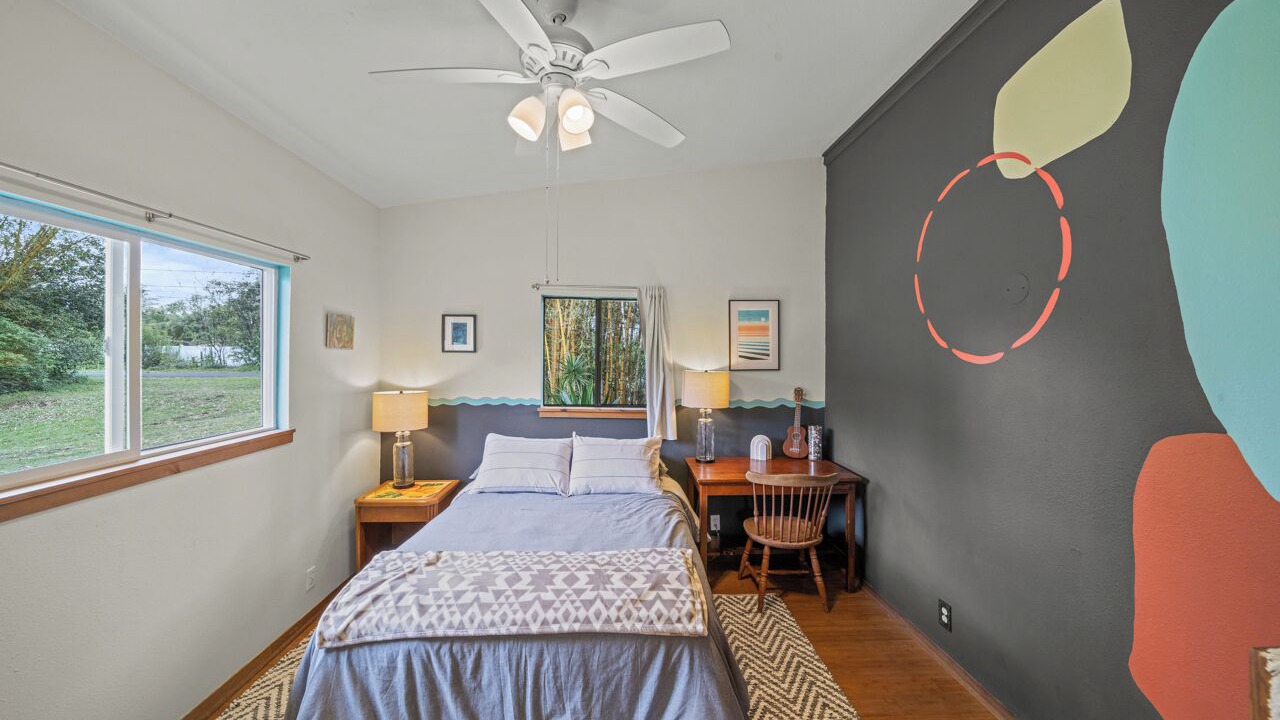 Photo of Bedroom in Keaau