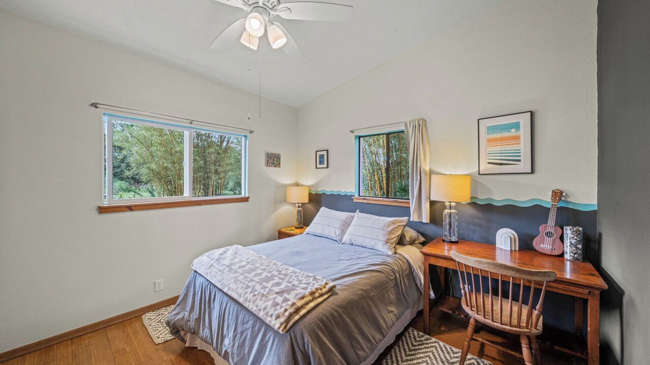 Photo of Bedroom in Keaau