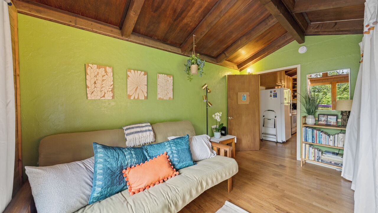 Photo of Livingroom in Keaau