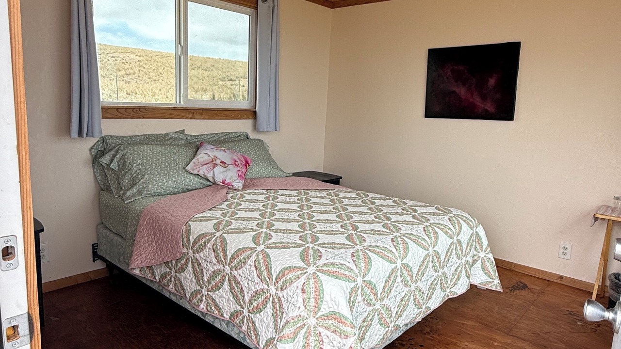 Photo of Bedroom in Naalehu