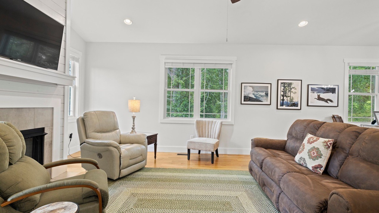 Photo of Livingroom in Hendersonville