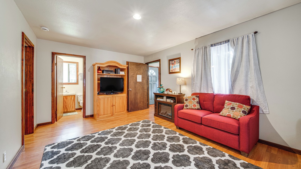 Photo of Livingroom in Volcano