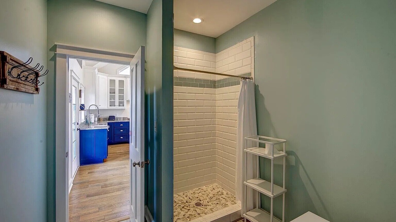 Photo of Bathroom in Salvo