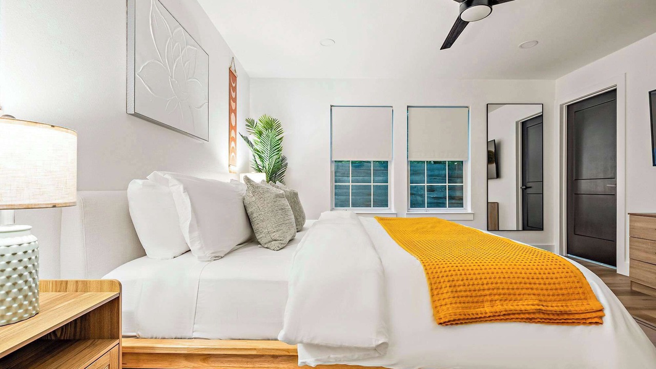 Photo of Bedroom in Montopolis