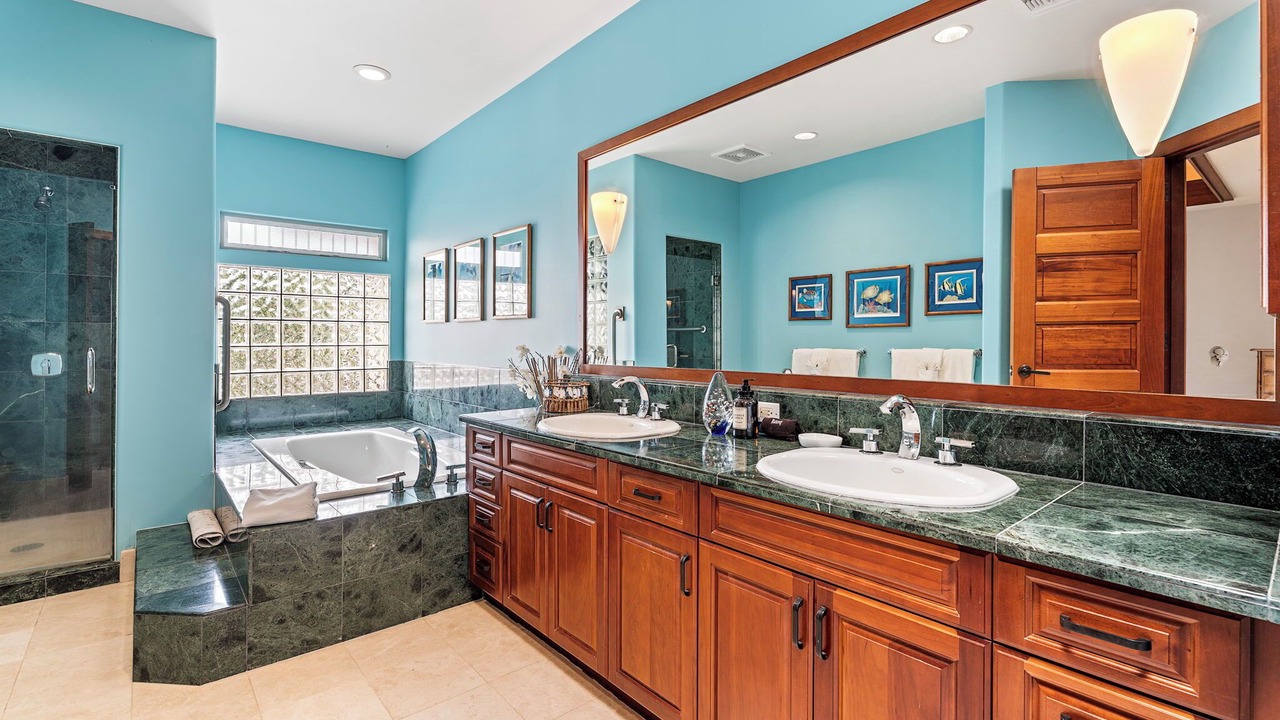Photo of Bathroom in Kulalani