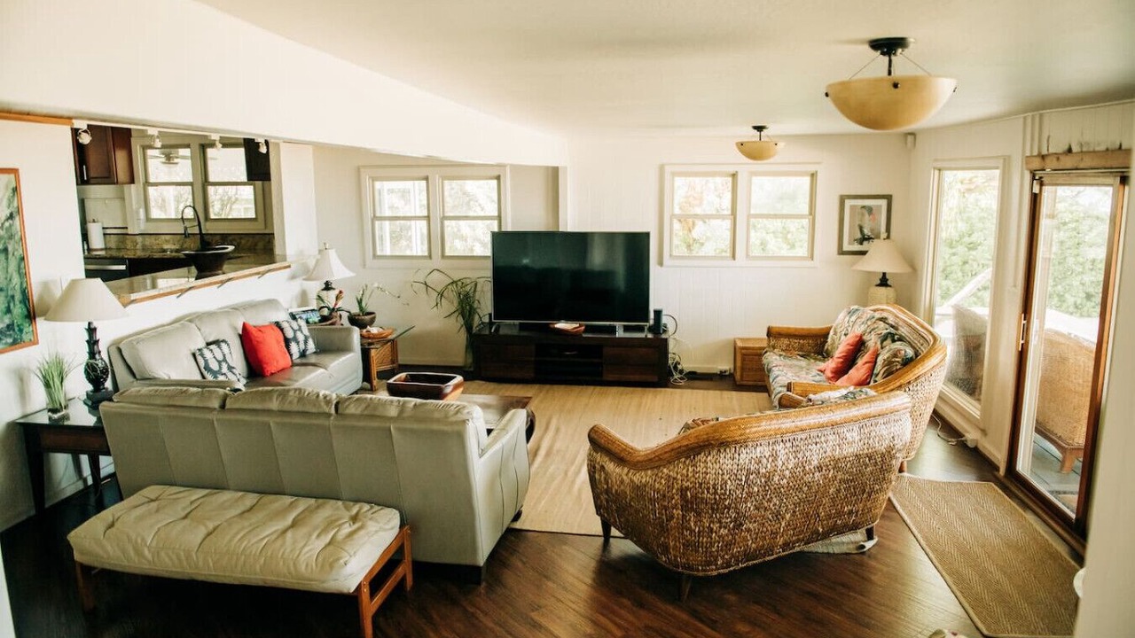 Photo of Livingroom in Punaluu