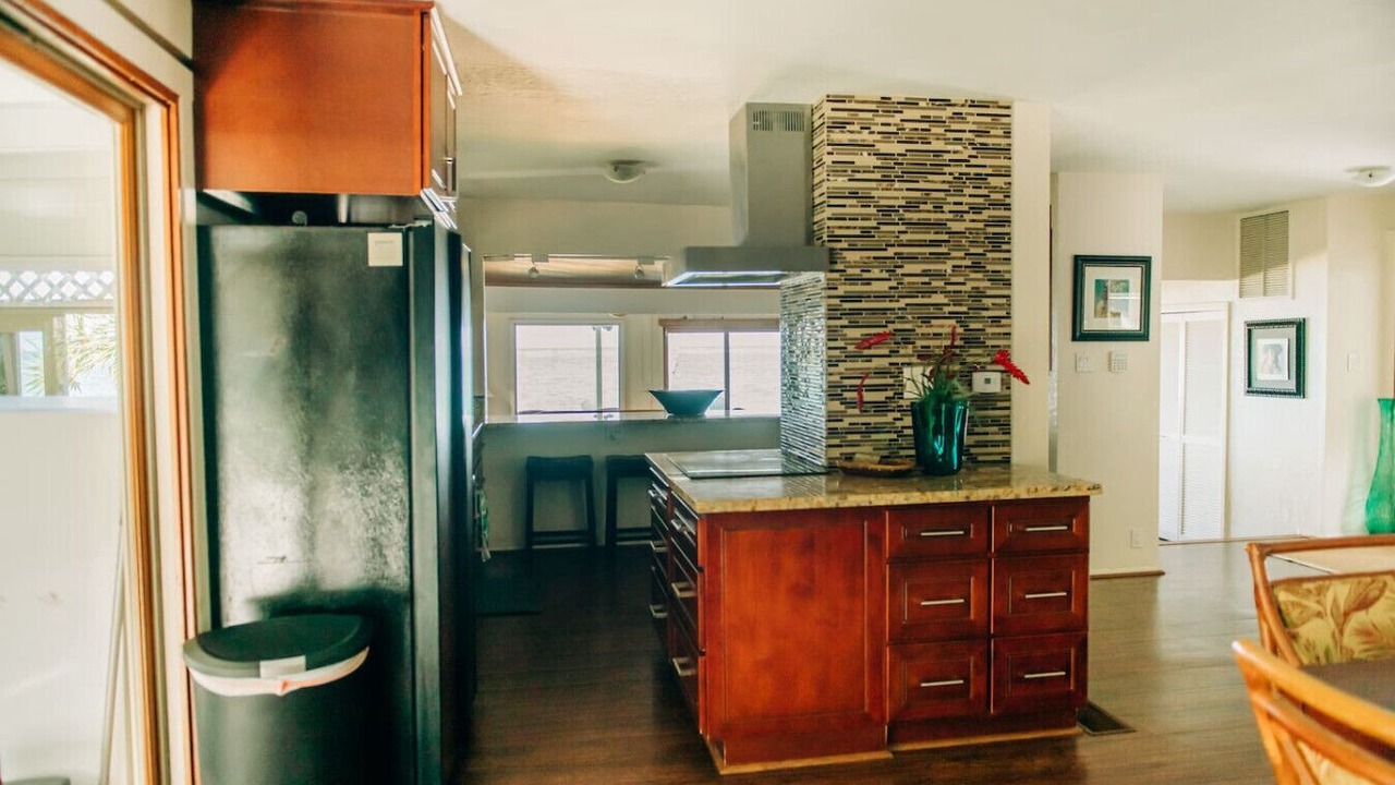Photo of Kitchen in Punaluu