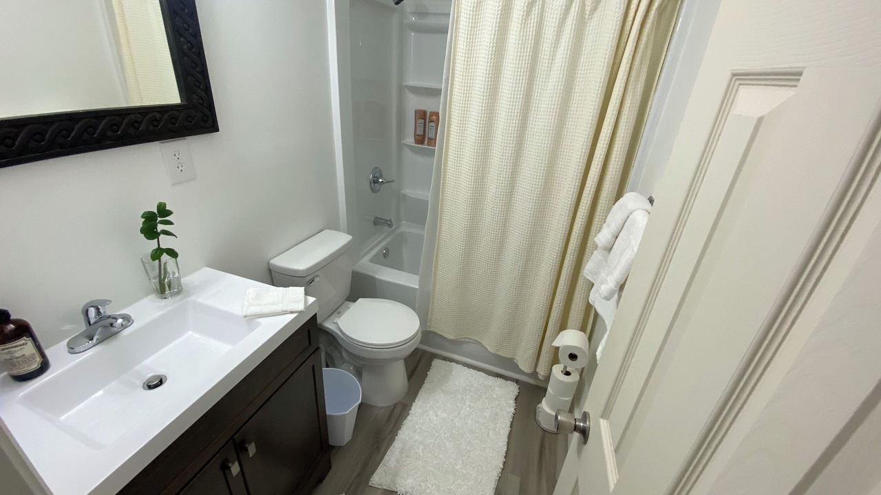 Photo of Bathroom in Port Royal