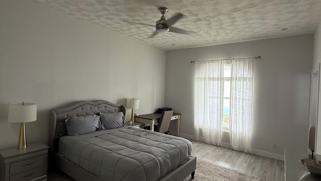 Photo of Bedroom in Wailuku