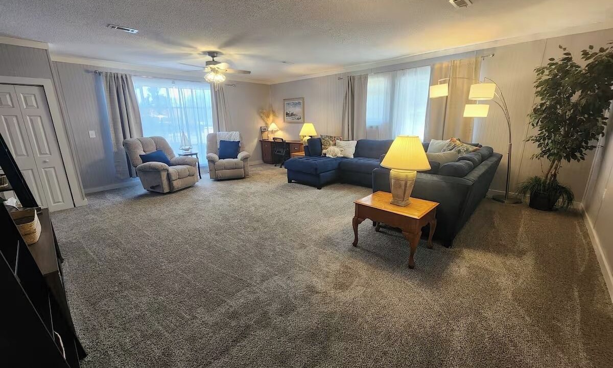 Photo of Livingroom in Murrells Inlet
